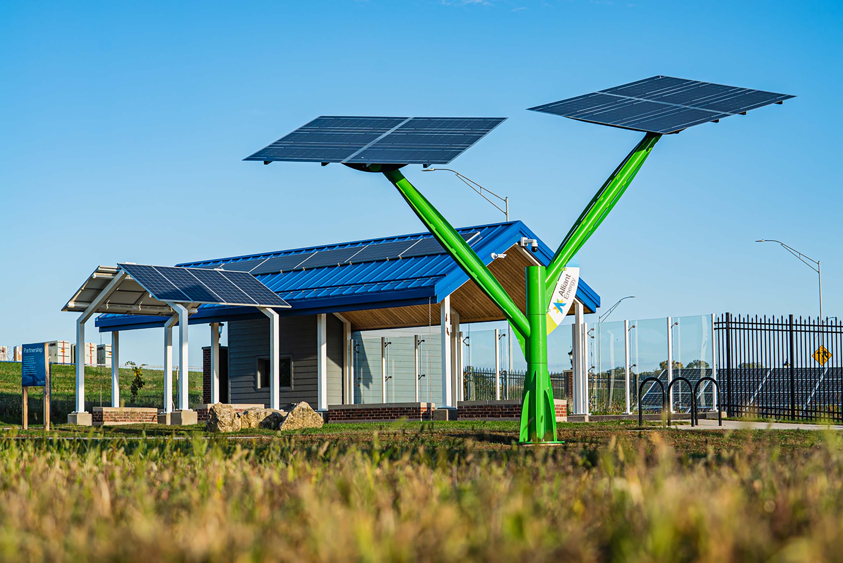 Alliant Energy Port of Dubuque Solar Garden Projects Origin Design